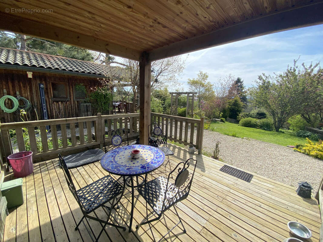 Maison à CRAPONNE-SUR-ARZON