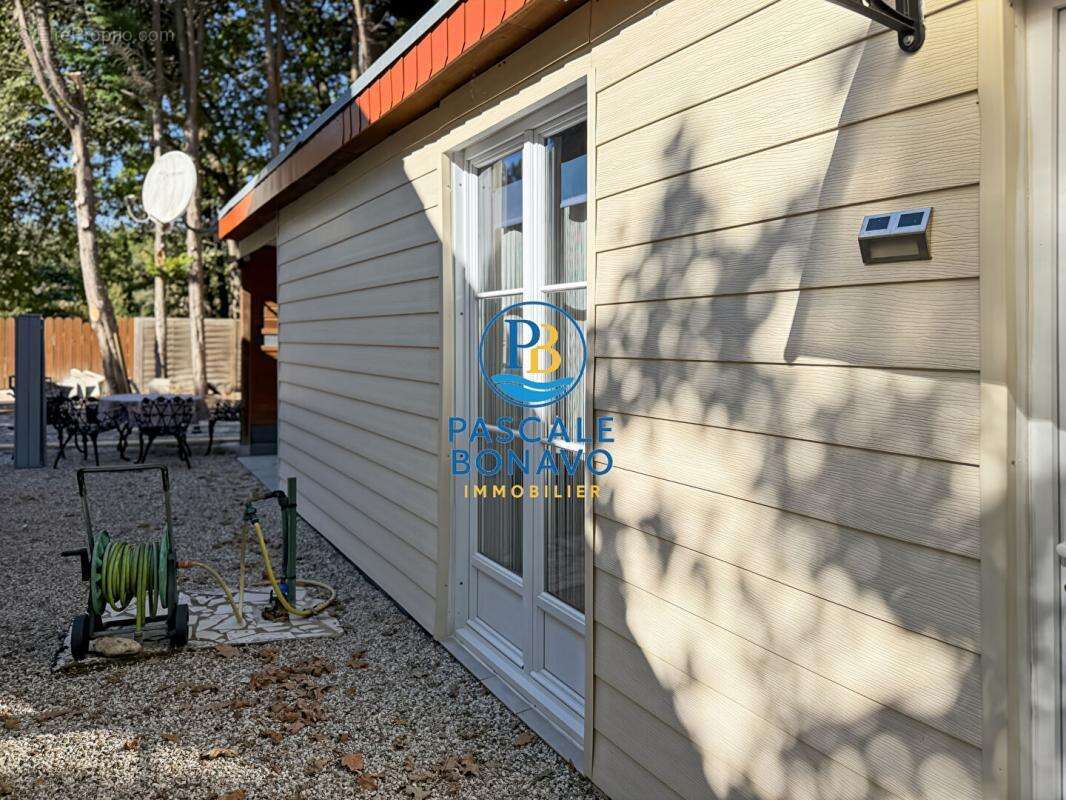 Maison à VENDAYS-MONTALIVET