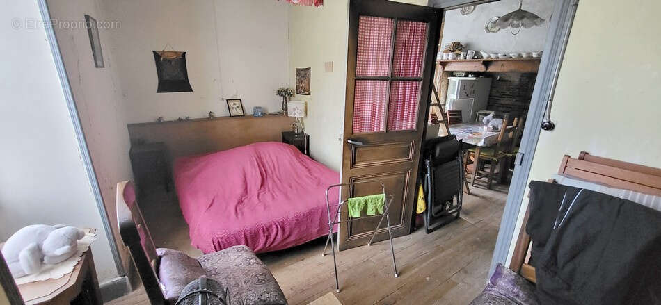 Maison à SAINT-SAUVEUR-LA-VALLEE