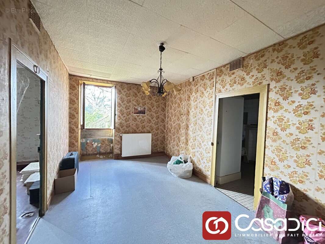 Maison à SAINT-LEGER-DES-VIGNES