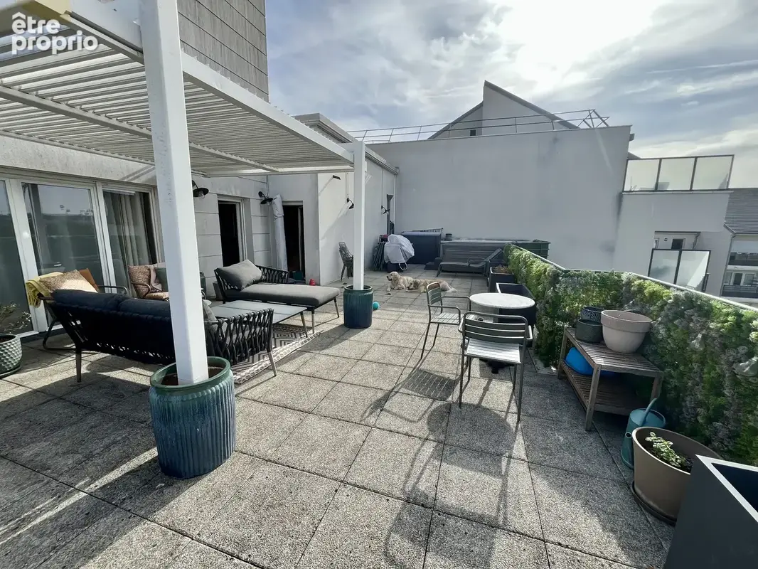 Photo Appartement à Creteil au prix de 570 000€