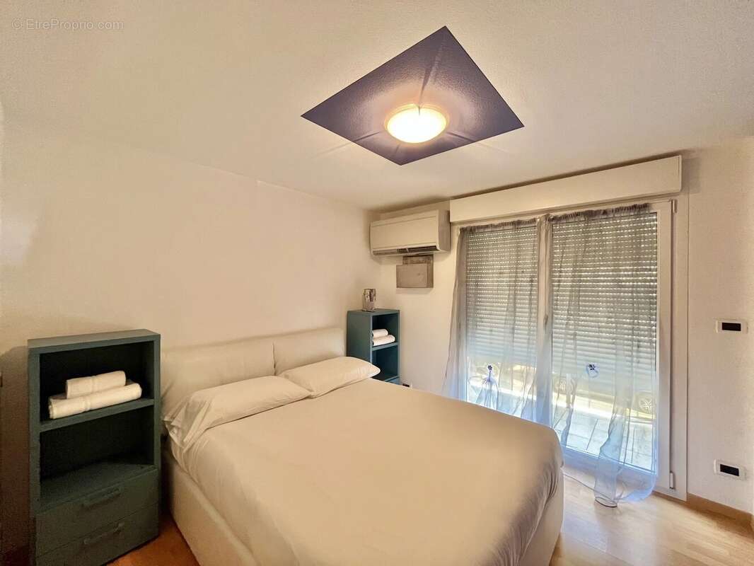 Appartement à ROQUEBRUNE-CAP-MARTIN