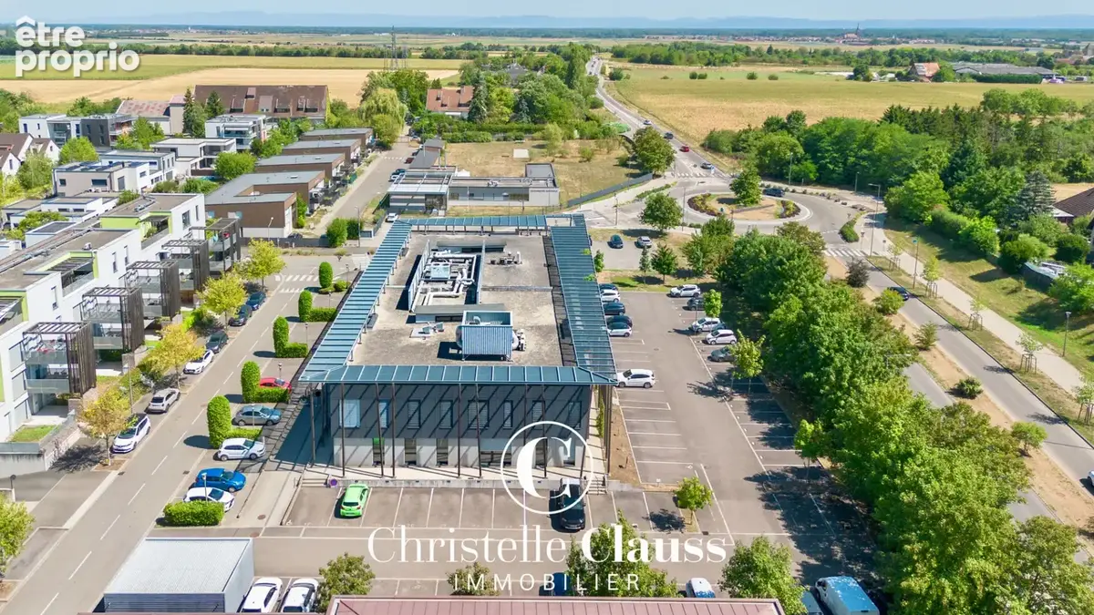 Obernai - à vendre - local commercial de 191 m² avec 12 places de parking - photo 2