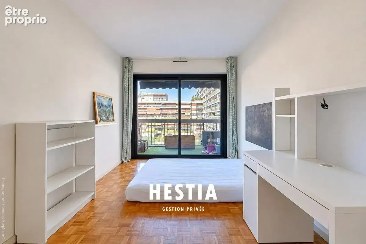 Marseille 6e – T4 lumineux de 95 m² avec terrasse – Le Méditerranée - photo 11
