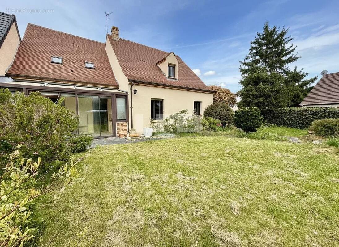 Maison à LAMORLAYE
