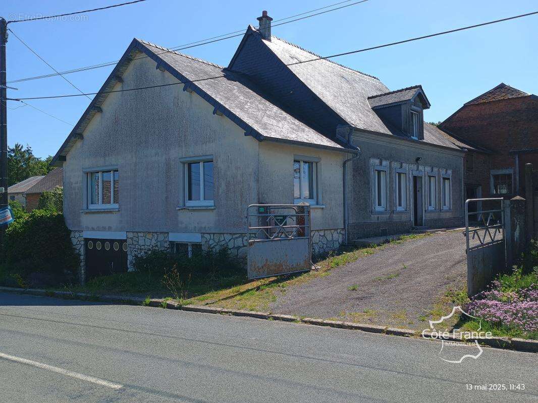 Maison à MONT-SAINT-JEAN