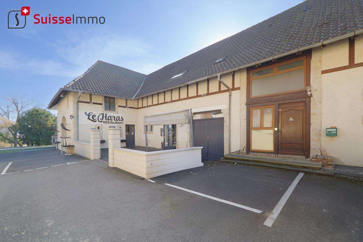 Murs  + appartement T5 (+ possibilité fonds restaurant + Licence 4) - photo 9