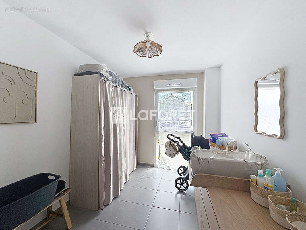 Porte d'espagne - t3 rez de jardin + parking - photo 6