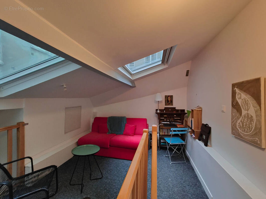 Appartement à PARIS-7E