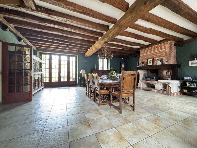 Maison 11 pièces, 250 m2 - photo 2