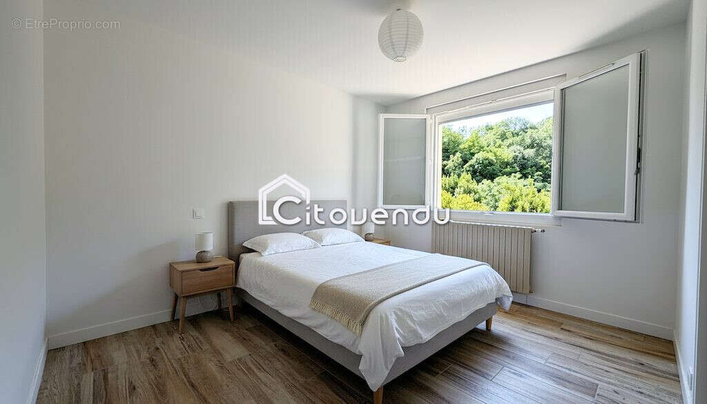 Maison 91 m² à Reynes  - photo 9
