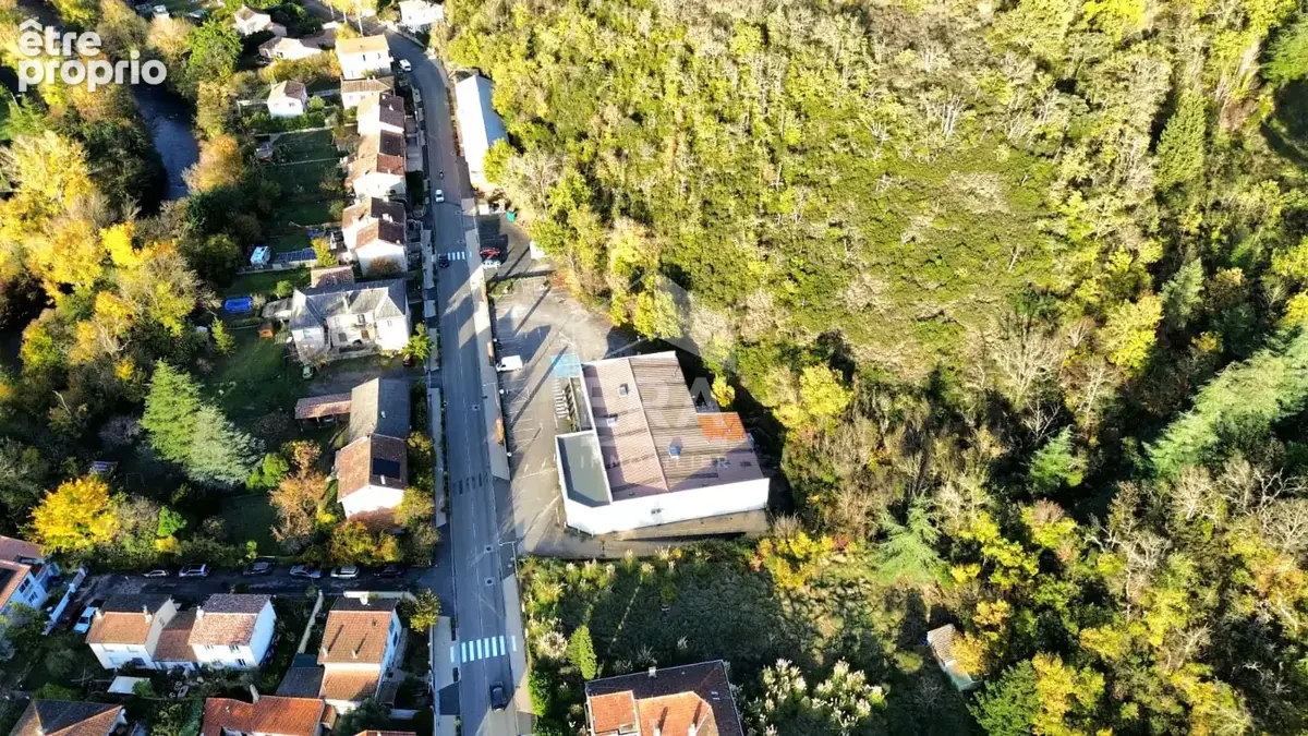 Local commercial 673m² à quillan - photo 3
