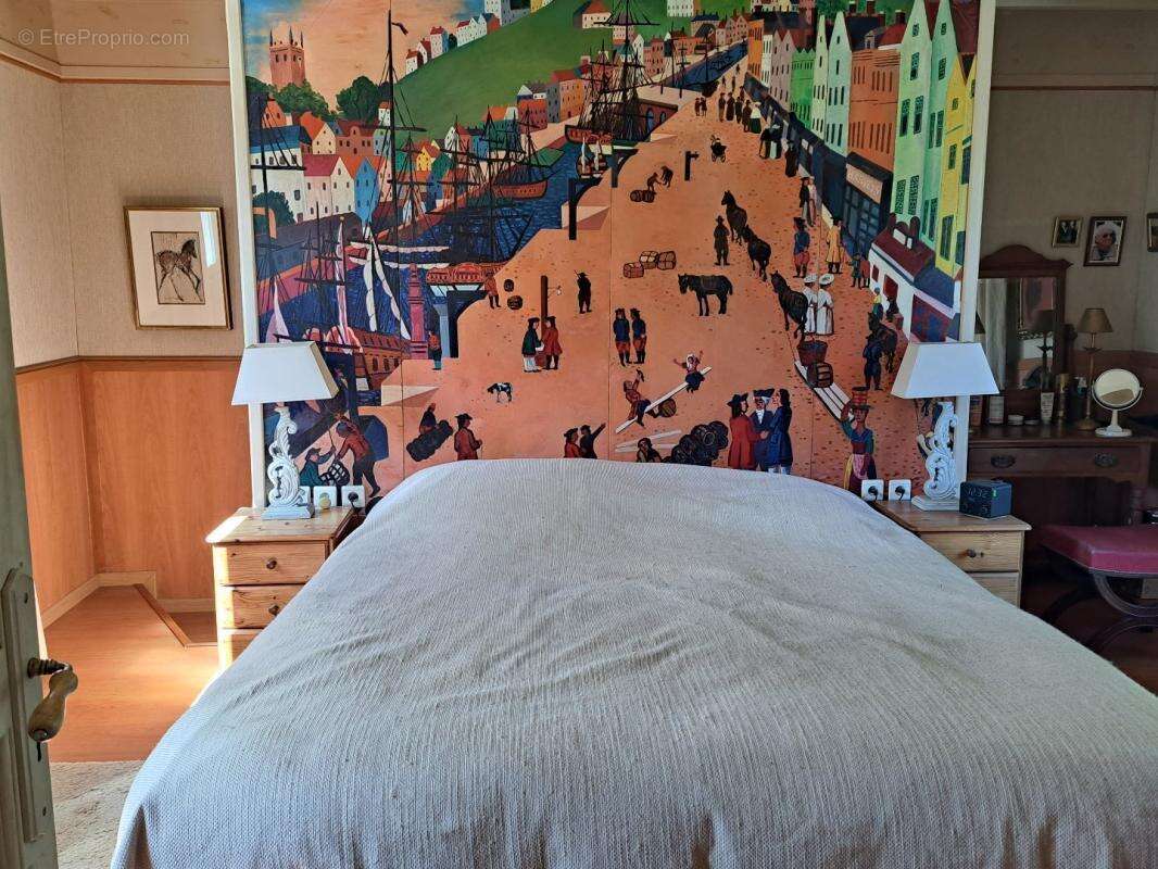 Maison à ARNAC-POMPADOUR