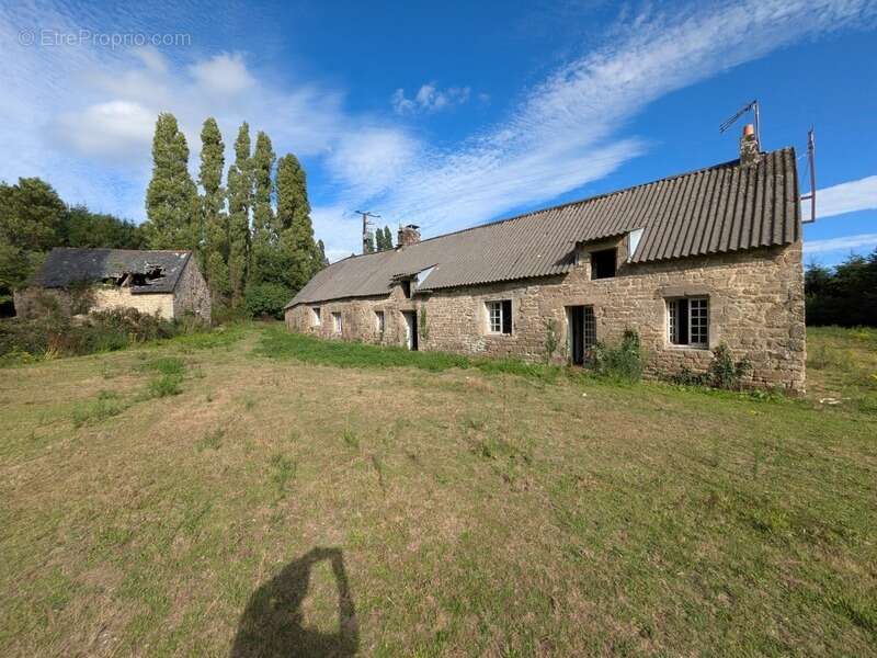 Maison à SEGLIEN