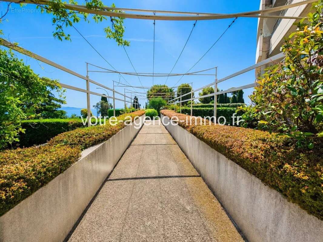Nice Lanterne - PENTHOUSE VUE MER 360° - 190 m² + 346 m² de terrasses - Dernier étage - 2 garages - photo 3