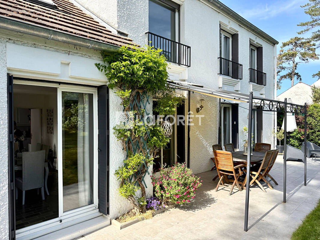 Maison à ASNIERES-SUR-OISE