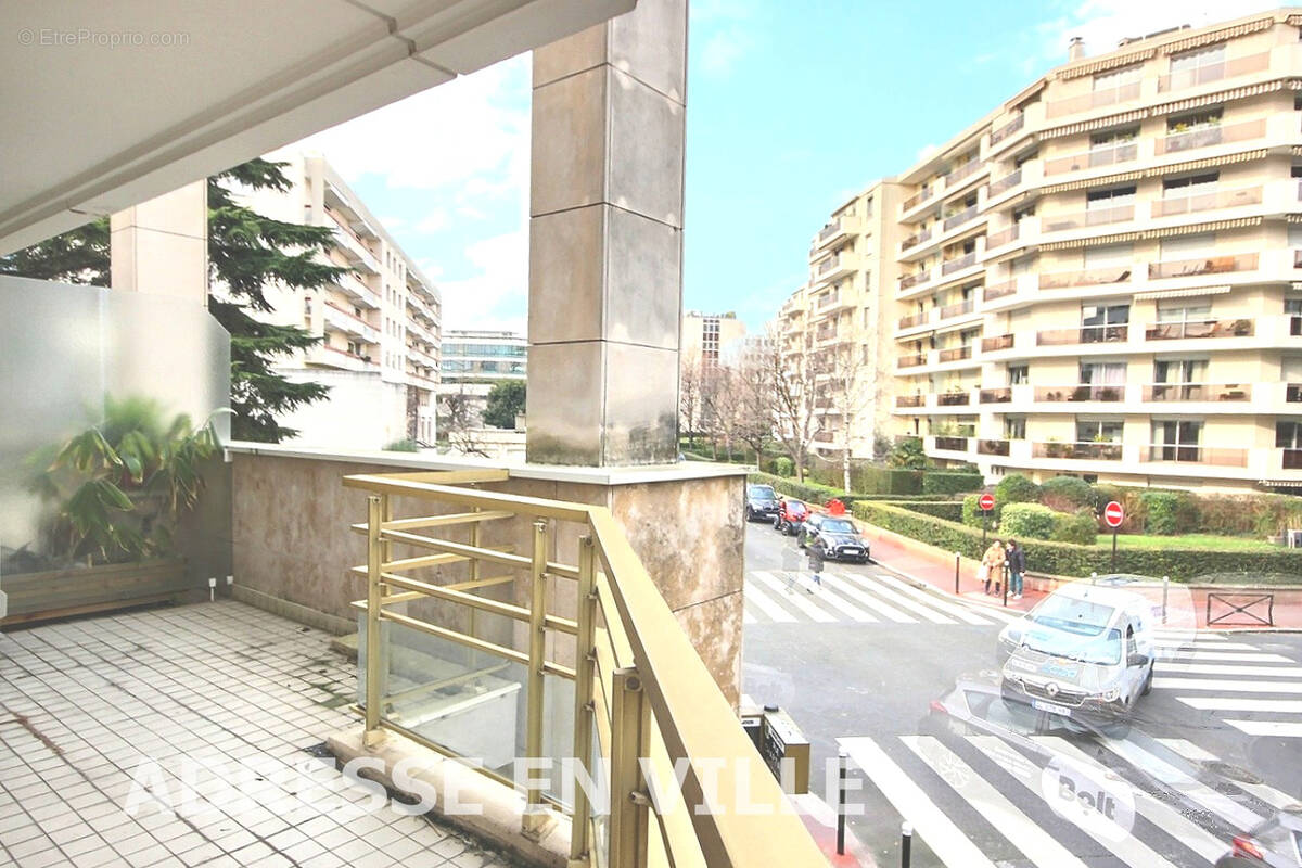 Appartement à LEVALLOIS-PERRET