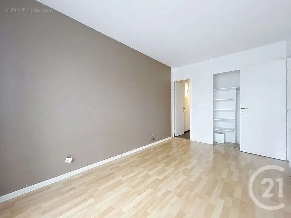 Maison à SAINT-FARGEAU-PONTHIERRY