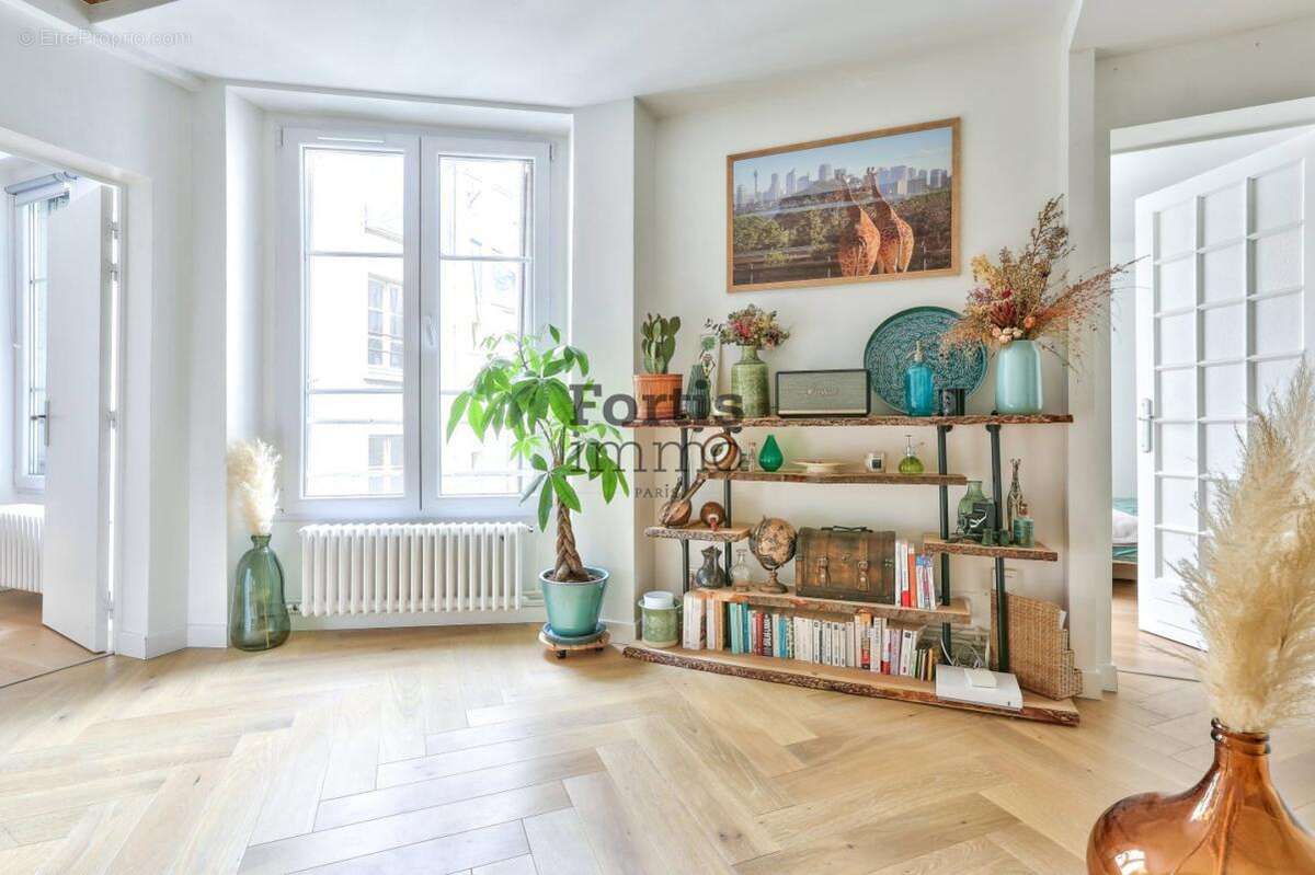Appartement à PARIS-2E