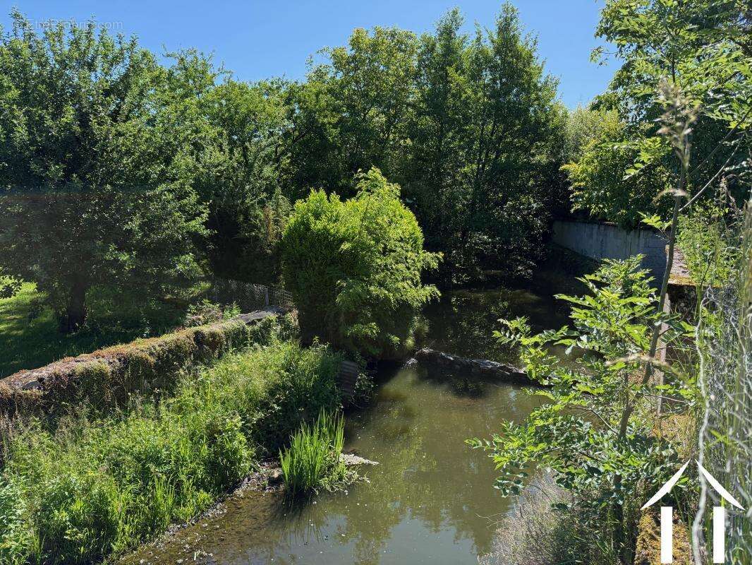 Charmante maison de village avec grand jardin indépendant - photo 8