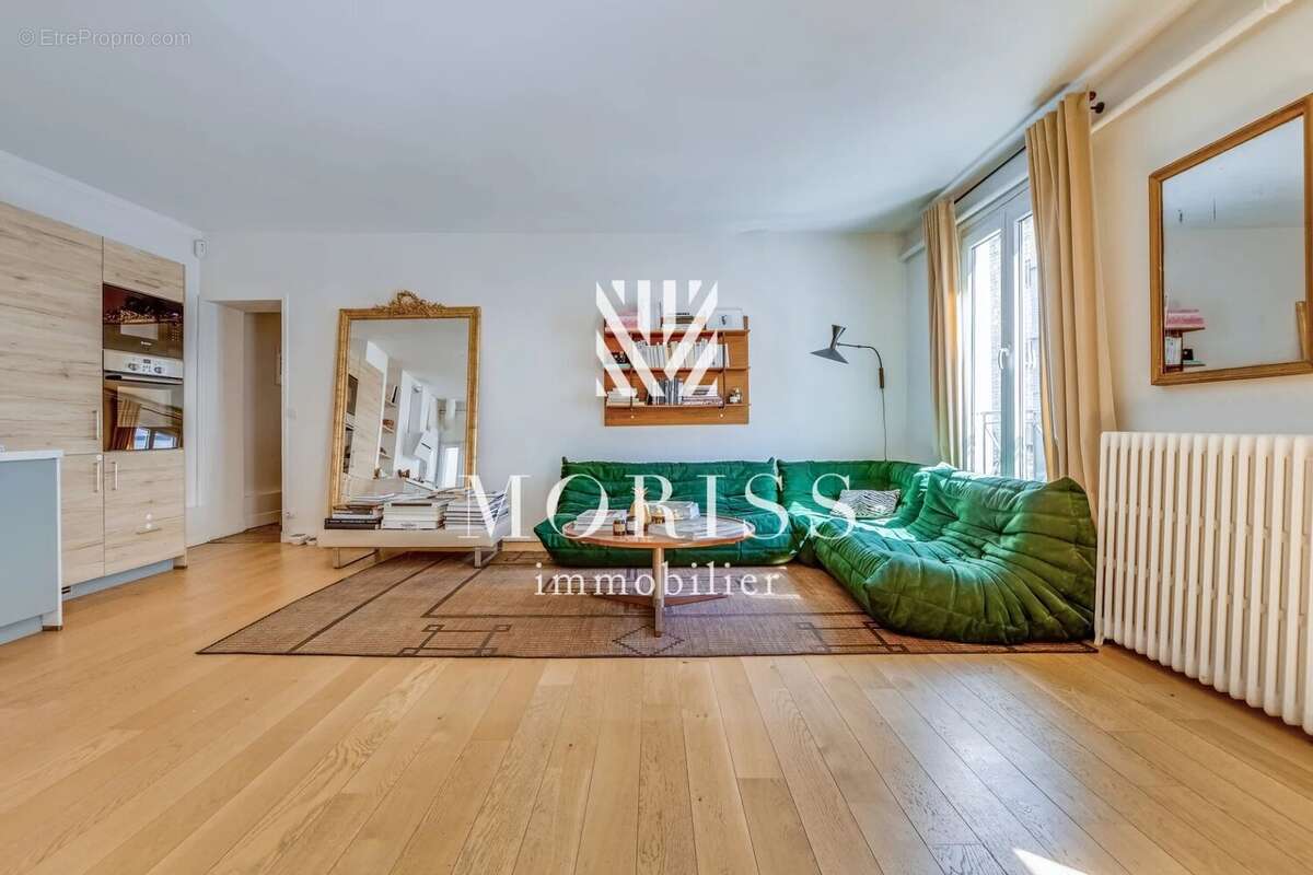 Appartement à PARIS-9E
