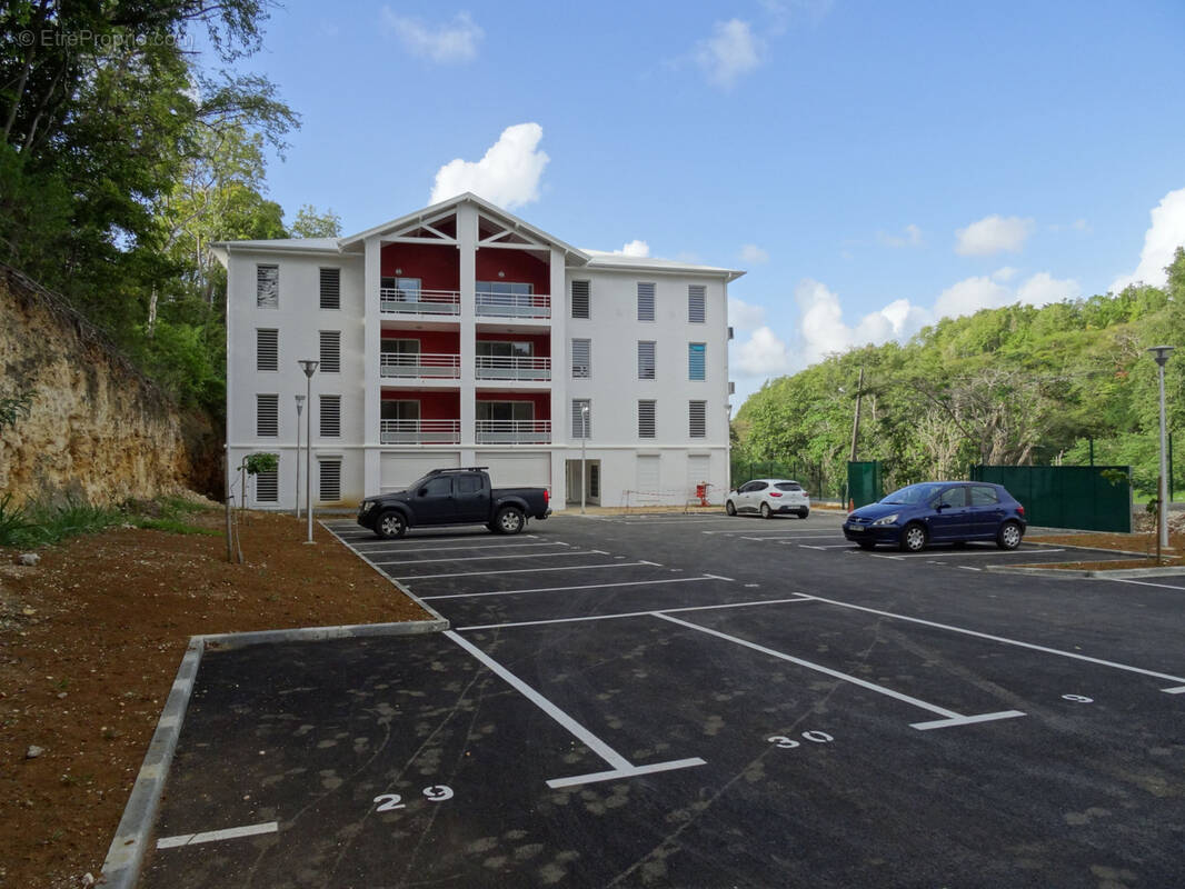 Appartement à LES ABYMES