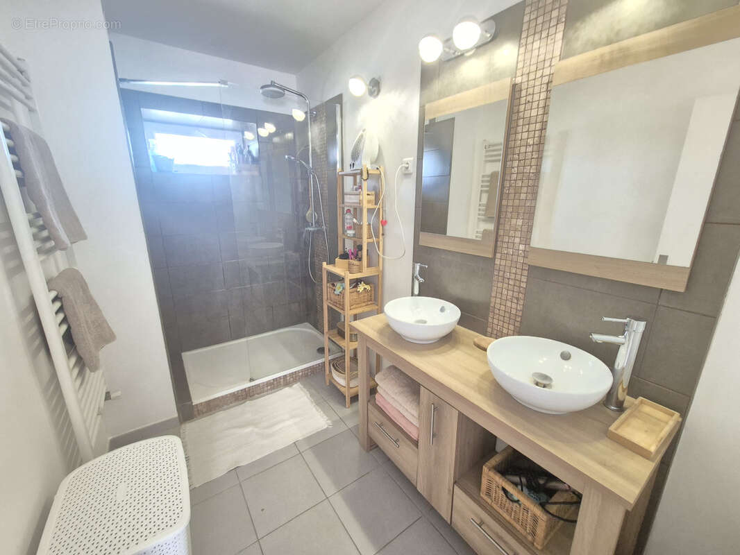 Appartement à LE PRADET