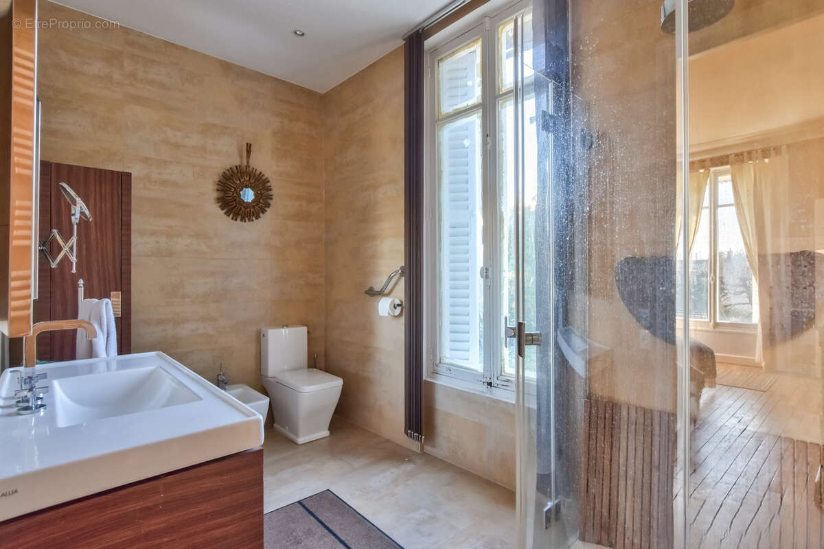 Maison à LE VESINET