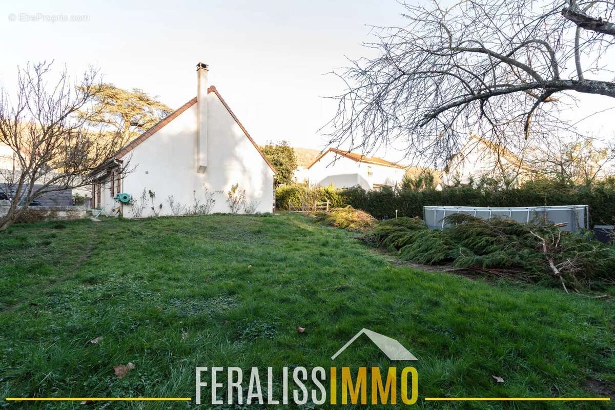 Maison à VAUX-SUR-SEINE