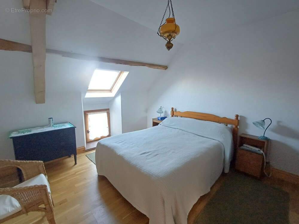 Maison à NEUVILLE-EN-BEAUMONT