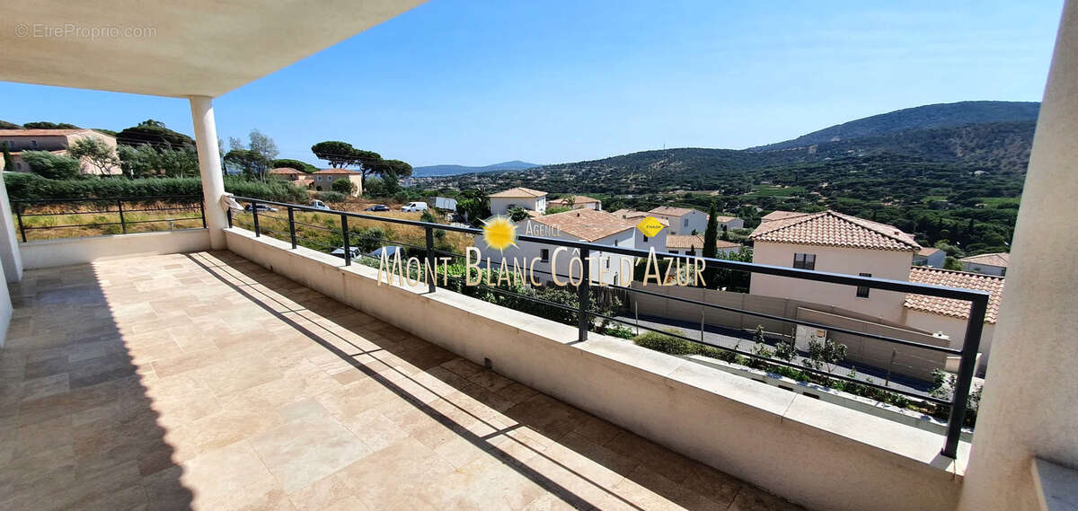 Villa 4 chambres, grand sejour, piscine, magnifique vue degagee jusqu'a la mer - photo 29