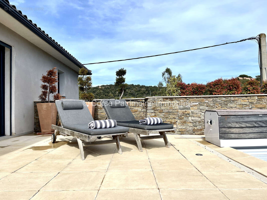 Maison à PORTO-VECCHIO