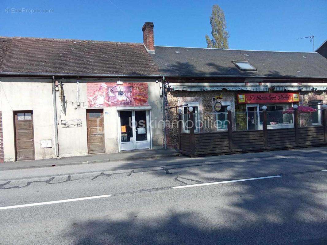 Maison à SAINT-MAURICE-LES-CHARENCEY