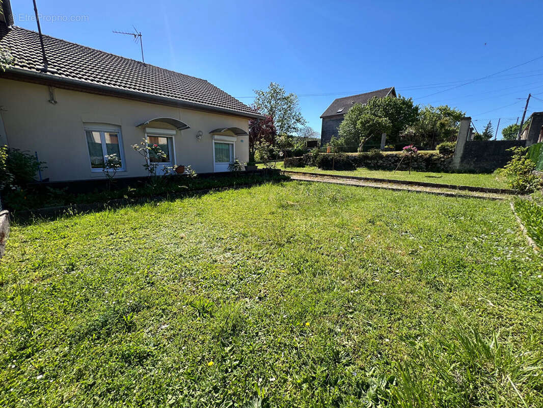Maison à BOUSSIERES