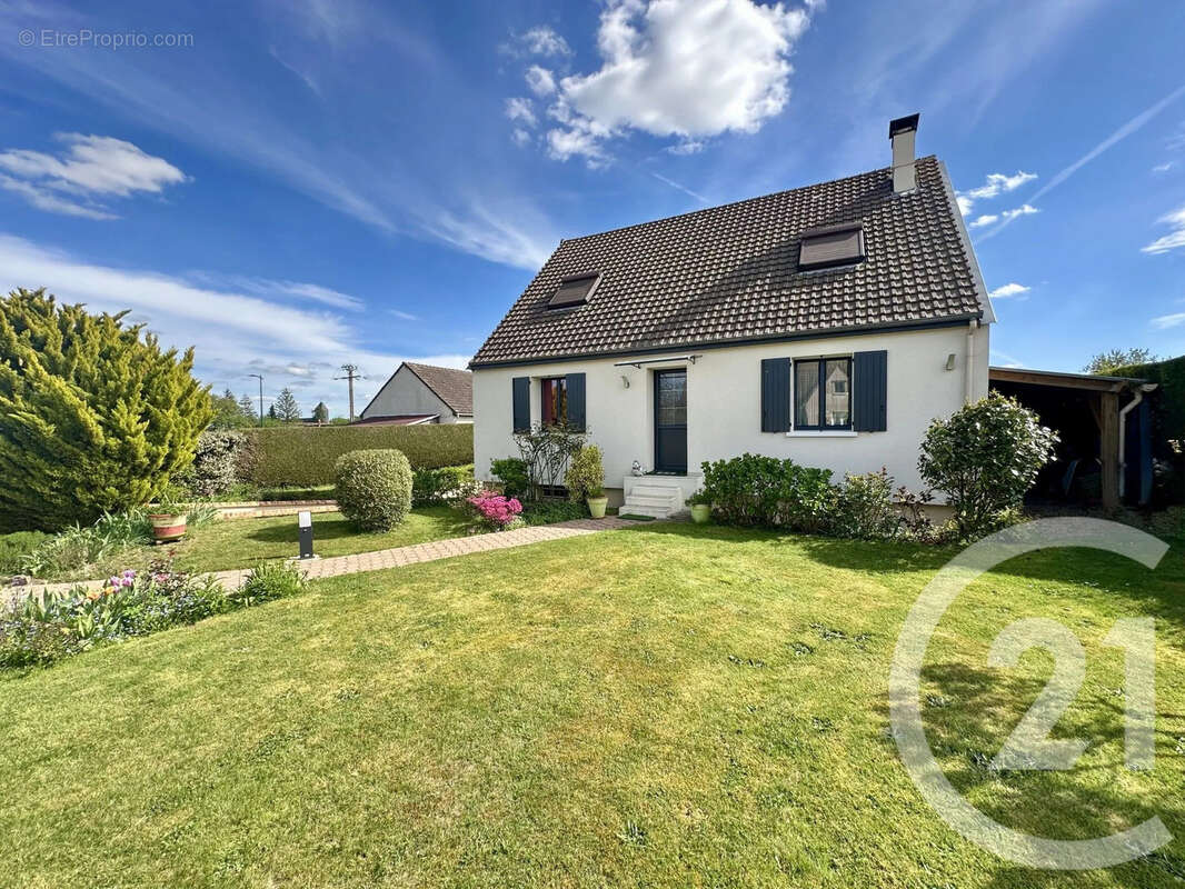 Maison à BROU