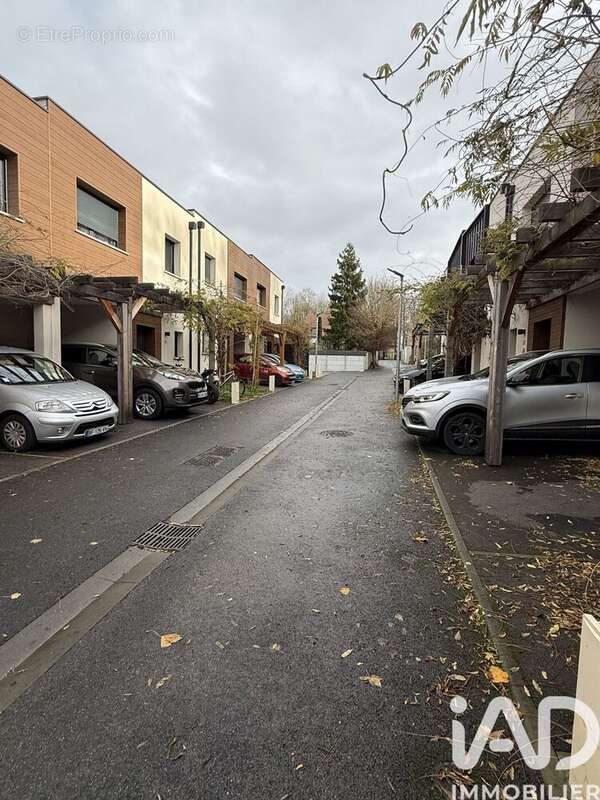 Photo 2 - Maison à CHAMPS-SUR-MARNE
