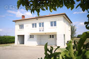 Maison à VILLENEUVE-DU-PAREAGE