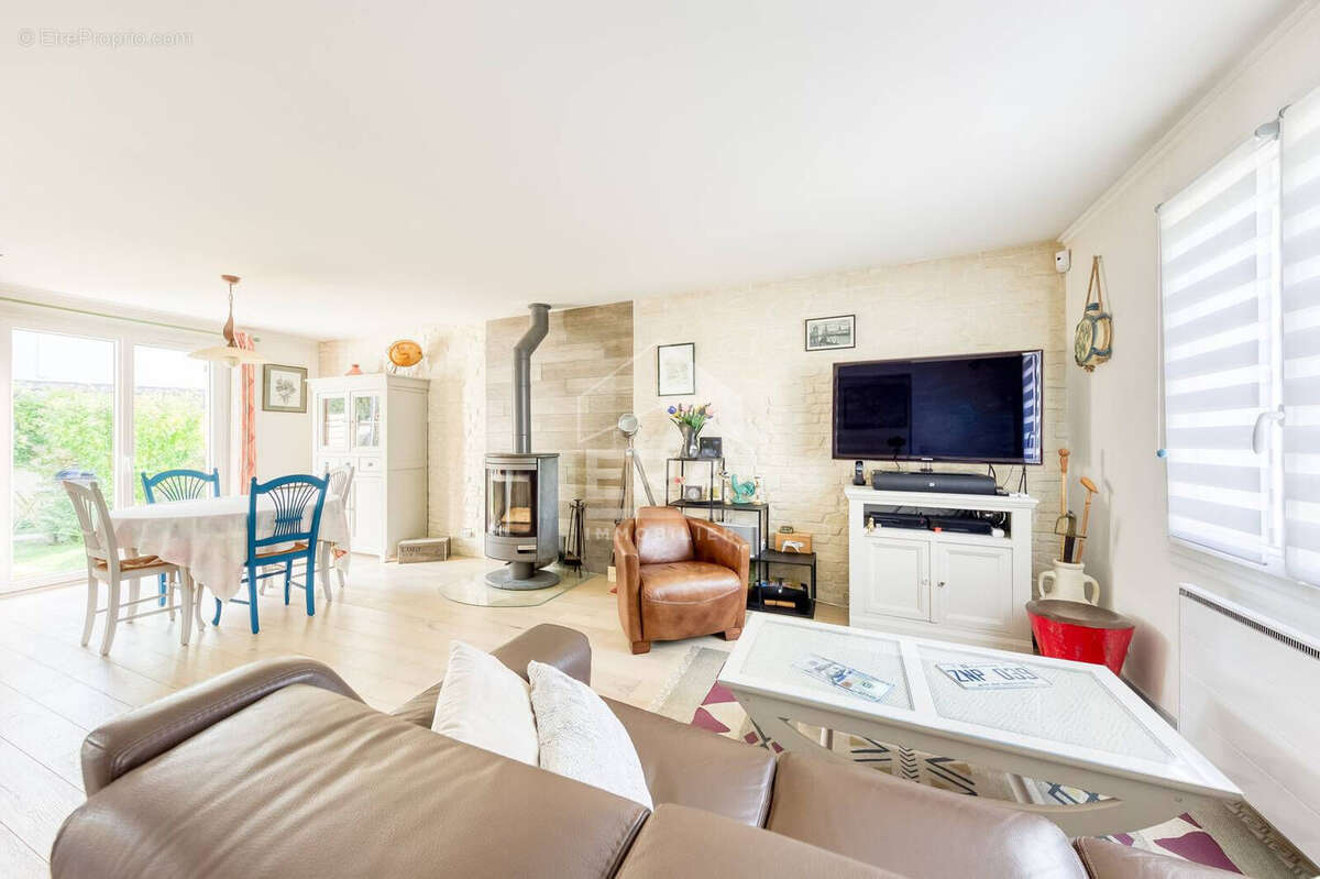 Maison à PONTAULT-COMBAULT