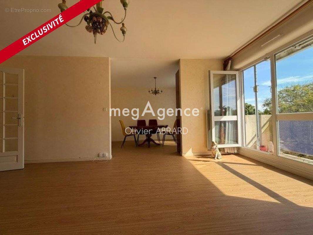 T4 81 m2 3 chambres lumineux - photo 2