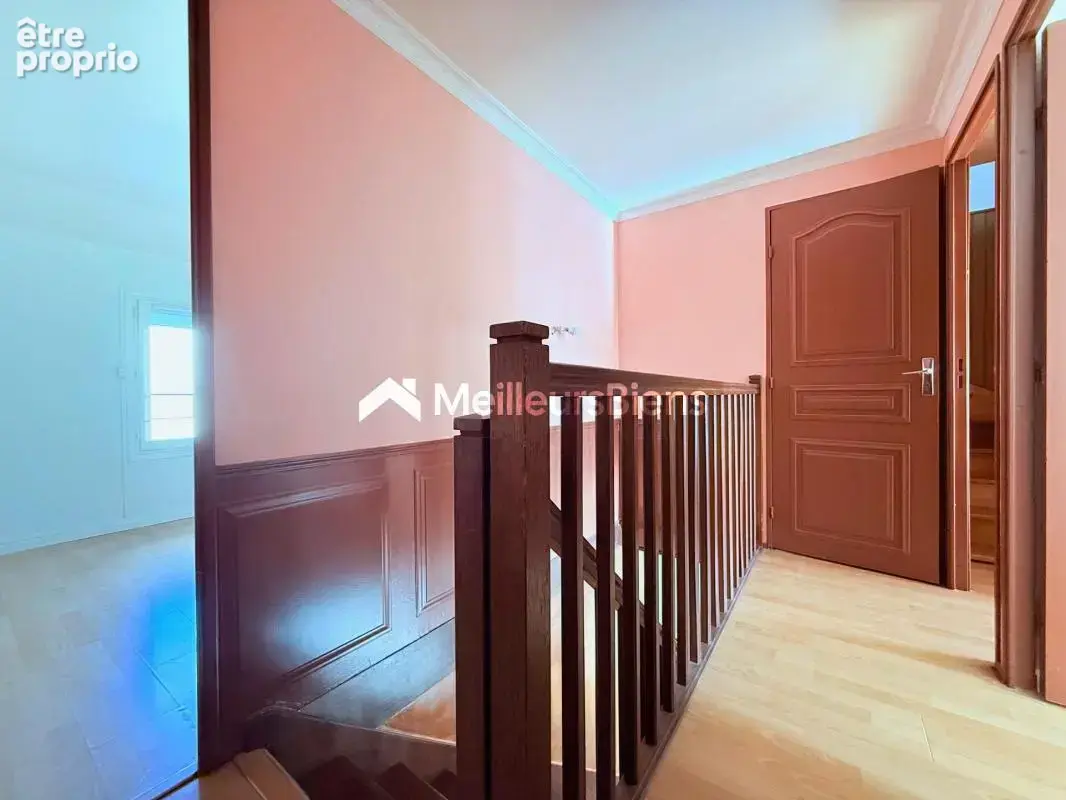 Maison 87 m² - 4 Chambres - jardin et garage - photo 5