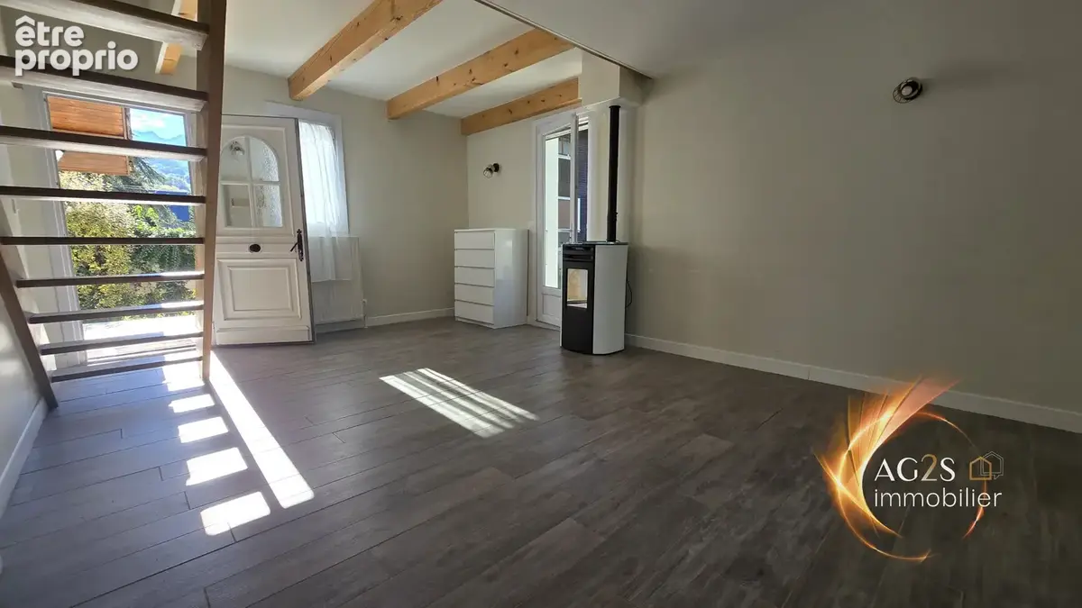 Charmante petite maison en plein coeur de La Rochette - photo 8