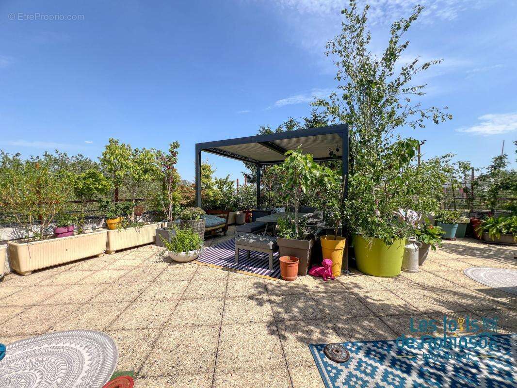Appartement à LE PLESSIS-ROBINSON