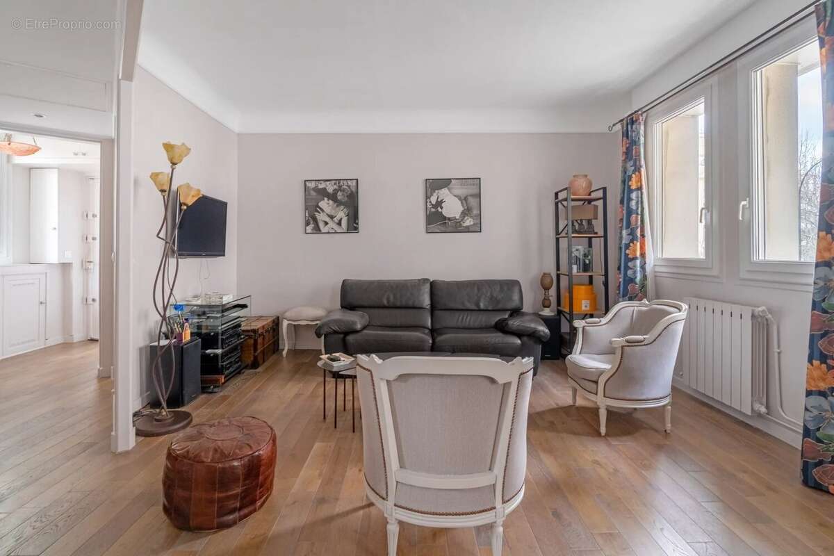 Appartement à LEVALLOIS-PERRET