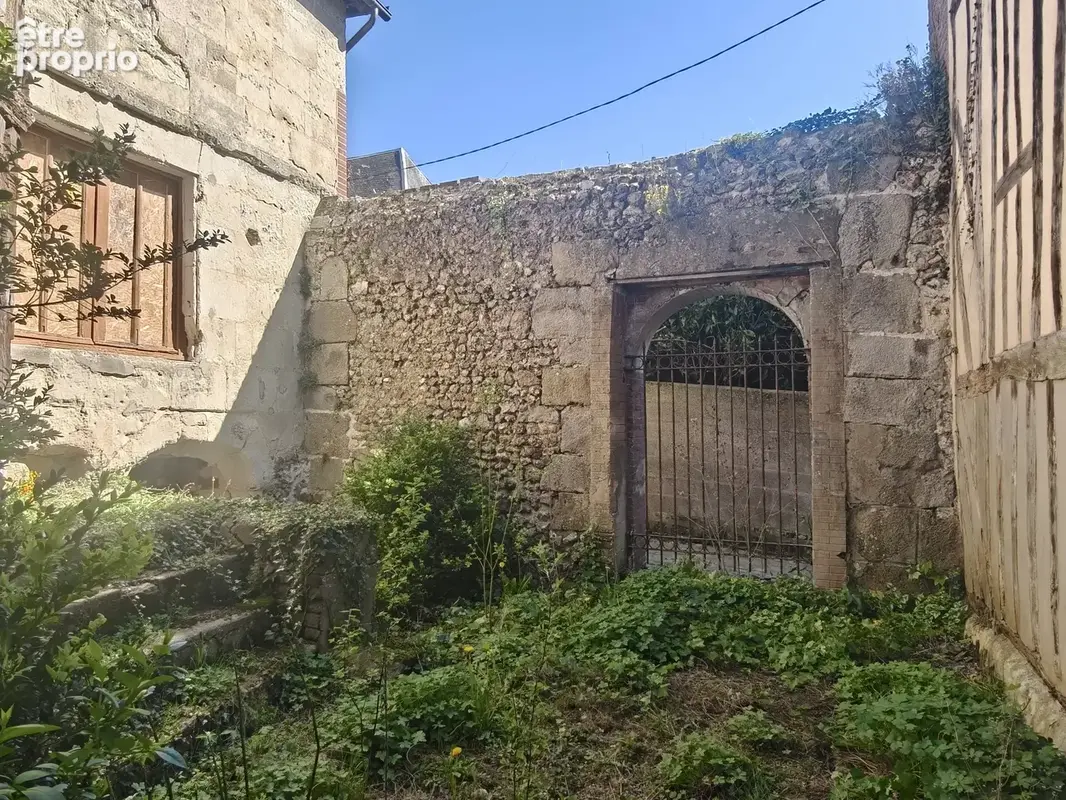Propriété de caractère avec tourelle - cœur historique d'Orbec - photo 11