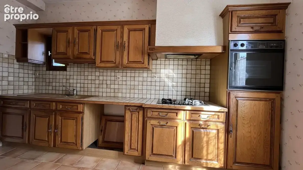 Maison des années 30 sur 1 532 m² de terrain - photo 5