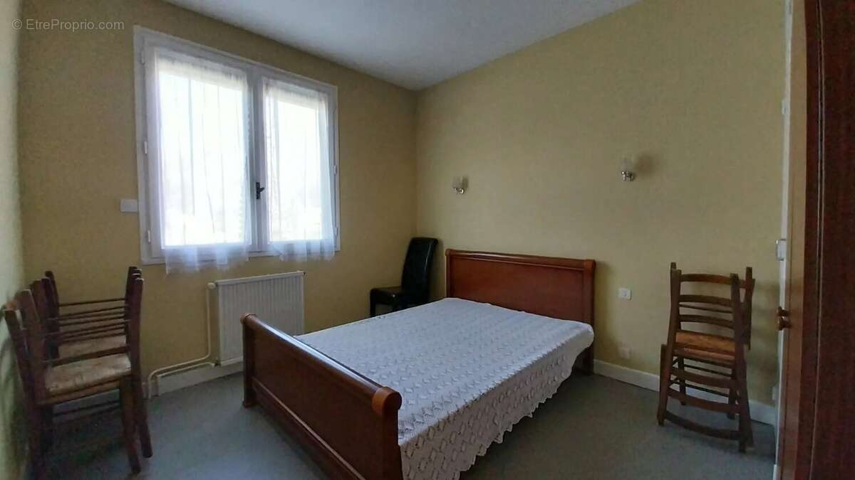 Maison à SAINT-MARTIN-LAGUEPIE