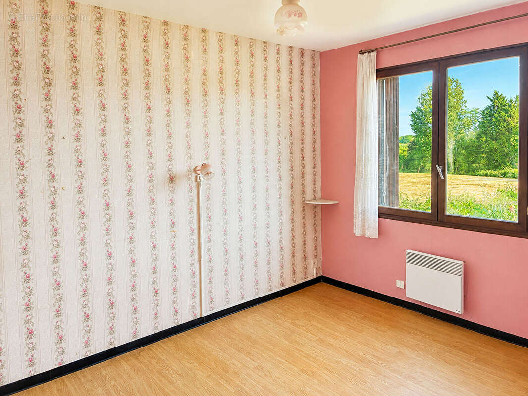 Maison de plain-pied avec vue dégagée sur la campagne, à deux pas de Cancon - photo 10