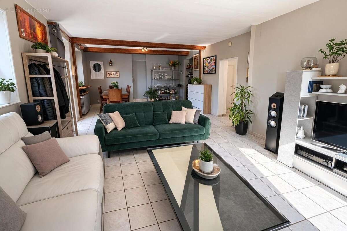 Maison 130 m² à Saint-Ours  - photo 4