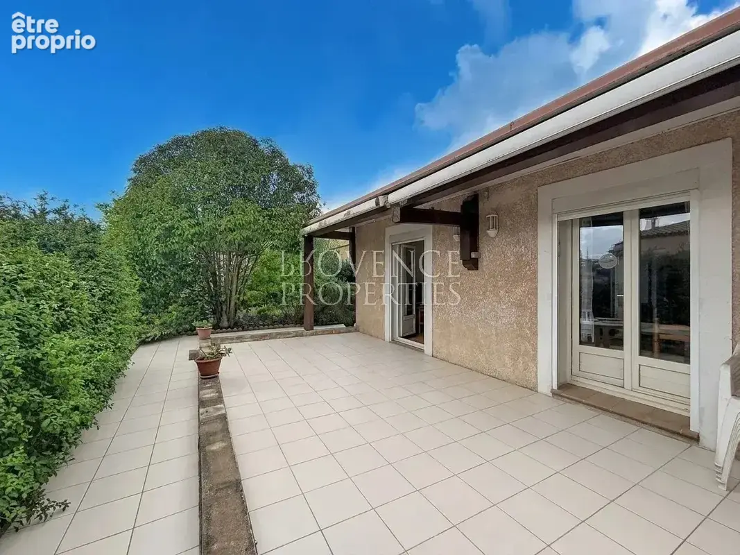 CARQUEIRANNE – Villa 154 m² avec vie de plain-pied, terrain piscinable de 857 m², à 5 min des plages - photo 4