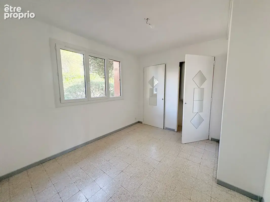 Bandol - T3 - 72 m² - terrasses - photo 7